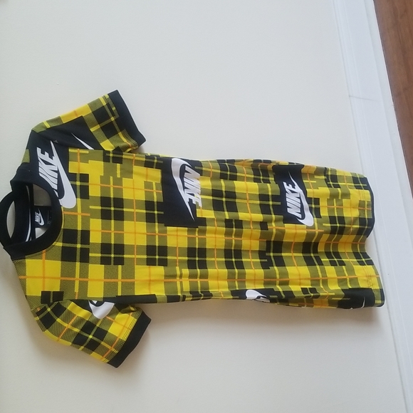 nike dress yellow and black